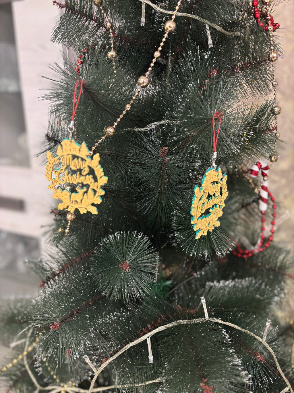 Eglės žaisliukas (linksmų Kalėdų)